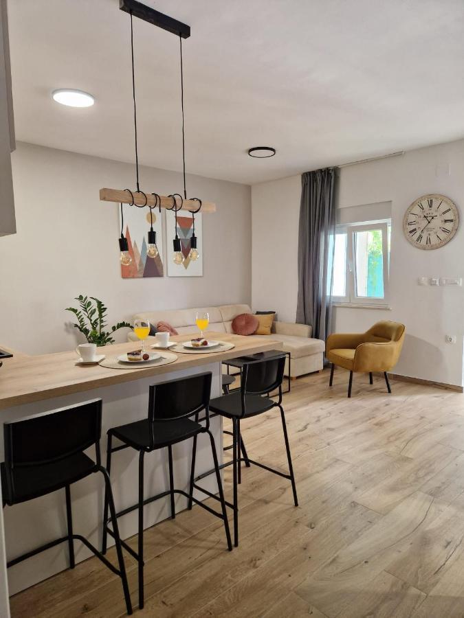"Apartments Petra - 2 Bedroom With Swimming Pool" Чилипи Екстер'єр фото