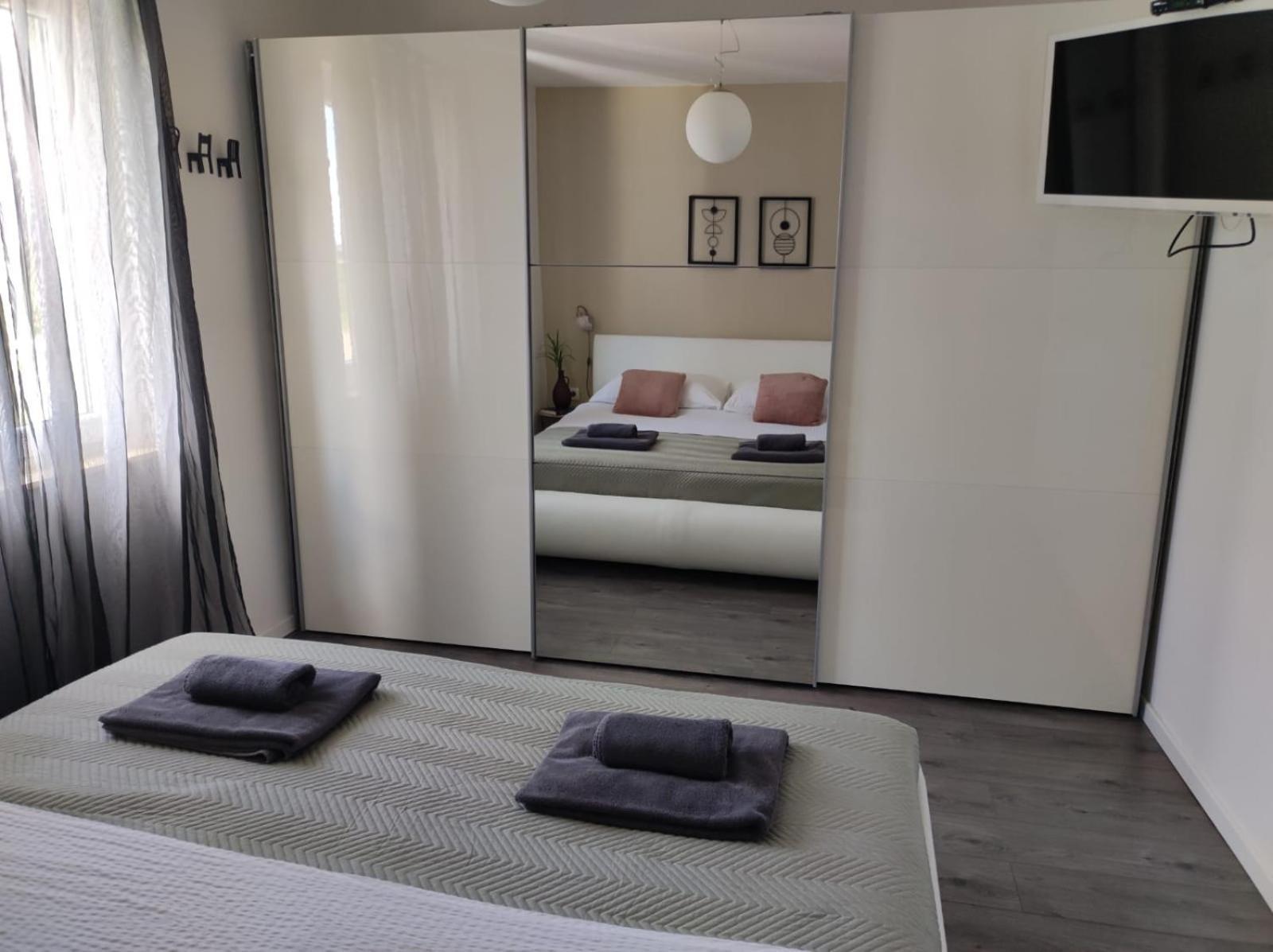 "Apartments Petra - 2 Bedroom With Swimming Pool" Чилипи Екстер'єр фото